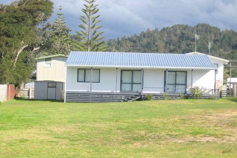 Photo of property in 425 Linton Crescent, Whangamata, 3620