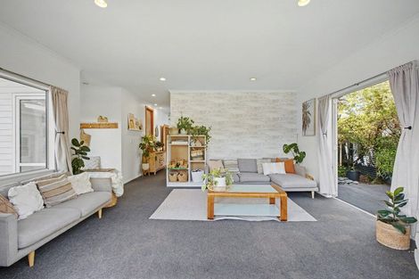 Photo of property in 52 Brougham Street, Westport, 7825