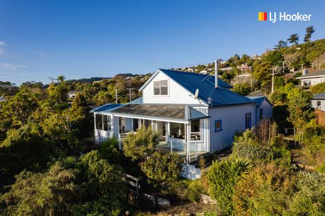 Photo of property in 6 Marion Street, Macandrew Bay, Dunedin, 9014