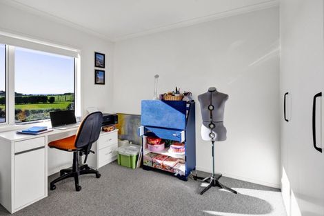 Photo of property in 60 Turangi Road, Motunui, Waitara, 4383