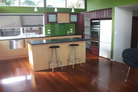 Photo of property in 12 Bushglen Court, Browns Bay, Auckland, 0630