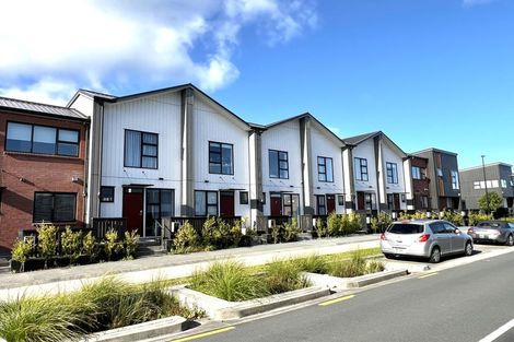 Photo of property in 60 Manarini Road, Westgate, Auckland, 0614