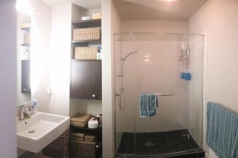 Photo of property in Montreaux Apartments, 2j/164 The Terrace, Wellington Central, Wellington, 6011