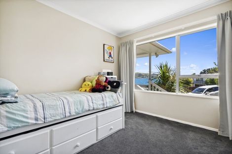 Photo of property in 10 Inlet View, Titahi Bay, Porirua, 5022