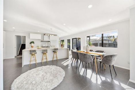 Photo of property in 9 Excelsa Place, Albany, Auckland, 0632