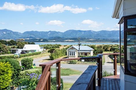 Photo of property in 98 Lake Ferry Road, Lake Ferry, Featherston, 5772