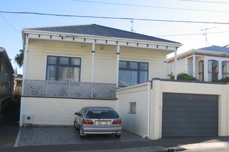 Photo of property in 5 Caroline Street, Mount Victoria, Wellington, 6011