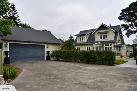 Photo of property in 65 Russell Street, Westport, 7825