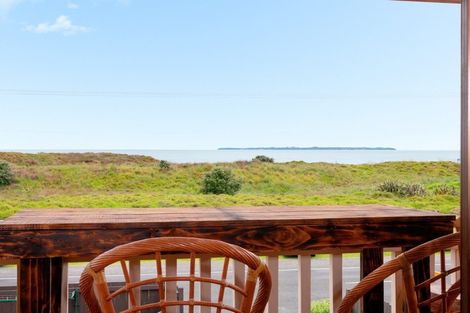 Photo of property in 1000 Papamoa Beach Road, Papamoa Beach, Papamoa, 3118