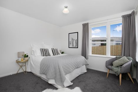 Photo of property in 10 Olive Street, Manurewa, Auckland, 2102