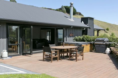Photo of property in 25 Piro Place, Acacia Bay, Taupo, 3385