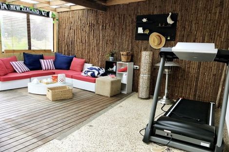 Photo of property in 65a Glengarry Road, Glen Eden, Auckland, 0602