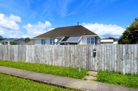 Photo of property in 66 Rintoul Street, Westport, 7825