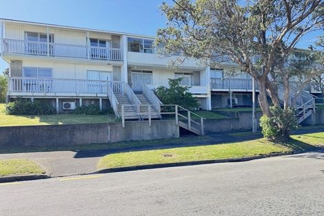 Photo of property in 3/7 Rangitane Street, Maupuia, Wellington, 6022