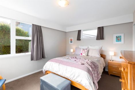 Photo of property in 16 Greenfield Place, Mairehau, Christchurch, 8052