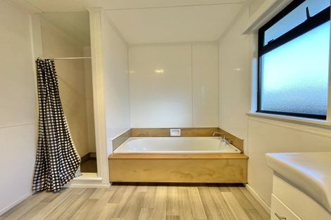 Photo of property in 14 Baird Road, Tokoroa, 3420