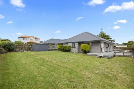 Photo of property in 32 Wellington Street, Pukekohe, 2120