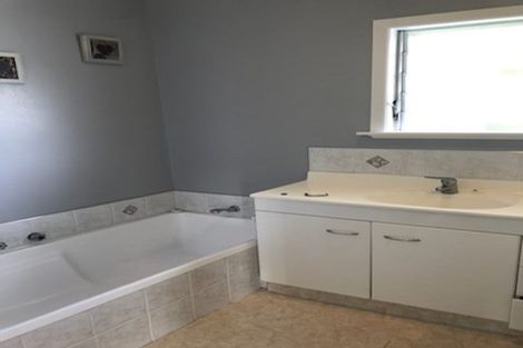 Photo of property in 1/39 Elliot Street, Howick, Auckland, 2014