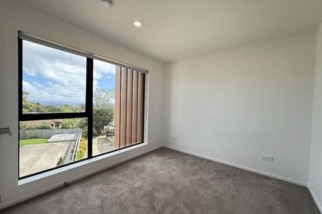 Photo of property in 13f Glendhu Road, Bayview, Auckland, 0629