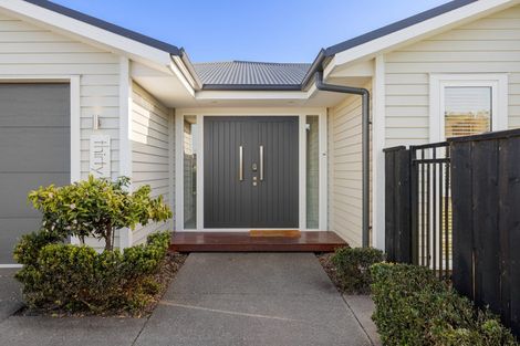 Photo of property in 32 Macphail Avenue, Rangiora, 7400