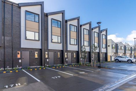 Photo of property in 13 Tokarewa Close, Mount Wellington, Auckland, 1062