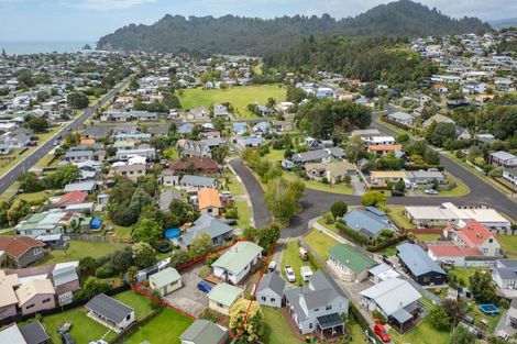 Photo of property in 106 Waverley Place, Whangamata, 3620