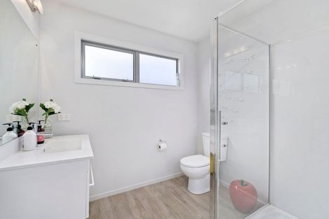 Photo of property in 60 Frye Crescent, Albert Town, Wanaka, 9305