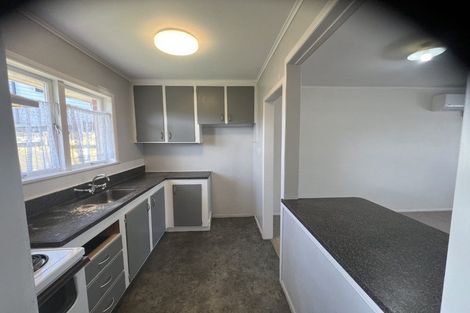Photo of property in 6/8 Winspear Place, Manukau, Auckland, 2025