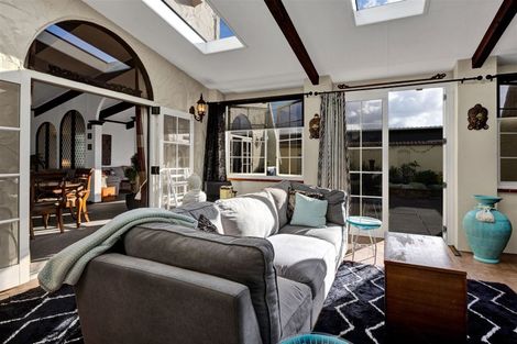 Photo of property in 15 Kowhai Street, Hawera, 4610