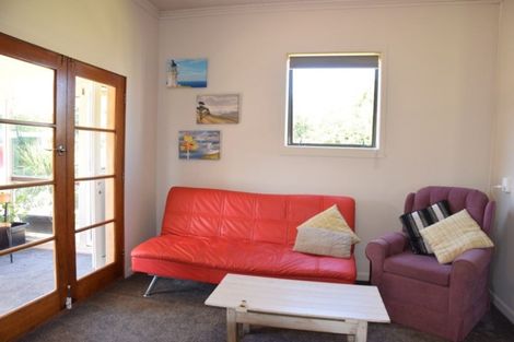Photo of property in 2 Derby Street, Woodend, Invercargill, 9877