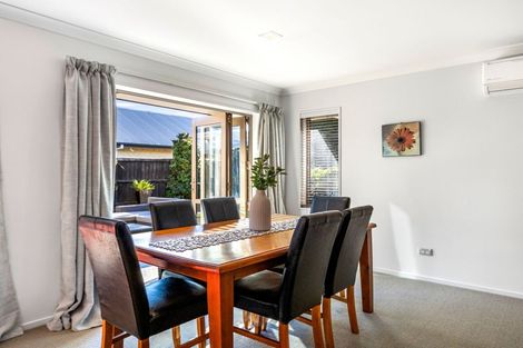 Photo of property in 12 Hawthorn Mews, Rangiora, 7400