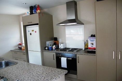 Photo of property in 2/100 Hastings Street West, Sydenham, Christchurch, 8023