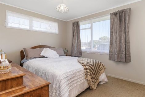 Photo of property in 14 Rangataua Street, Welcome Bay, Tauranga, 3112