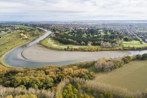 Photo of property in 38 Titirangi Drive, Fitzherbert, Palmerston North, 4471