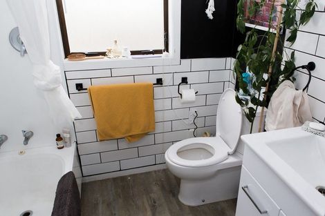 Photo of property in 8a Tarawera Road, Johnsonville, Wellington, 6037