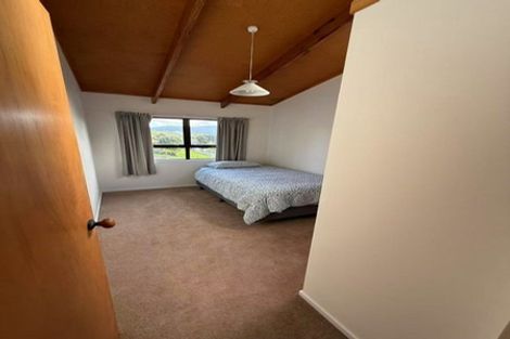 Photo of property in 18 Manuka Drive, Whangamata, 3691