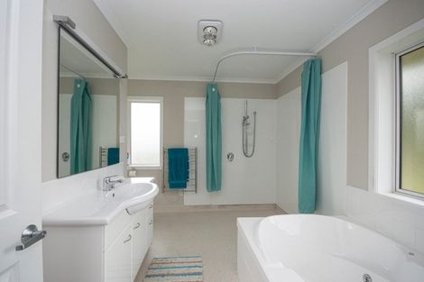 Photo of property in 72 Jellicoe Street, Oceanview, Timaru, 7910