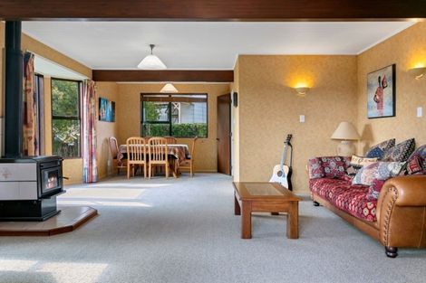 Photo of property in 23 Tobin Place, Richmond Heights, Taupo, 3330