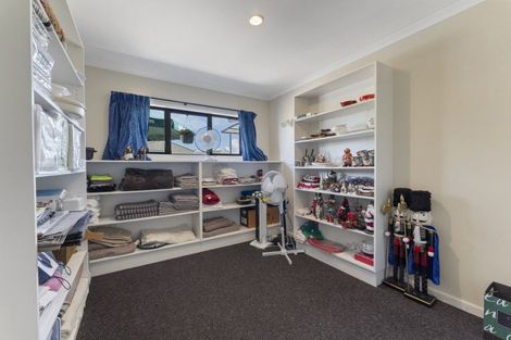 Photo of property in 14 Tararua Crescent, Otaki, 5512