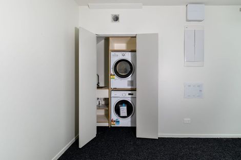 Photo of property in 4/2 Moor Avenue, Te Atatu Peninsula, Auckland, 0610