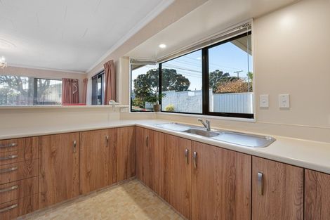 Photo of property in 1/27 Whiteley Street, Moturoa, New Plymouth, 4310