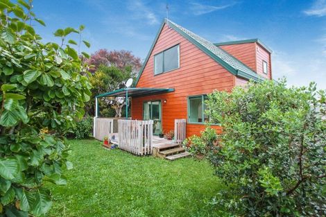 Photo of property in 1/12 Sorrel Crescent, Bucklands Beach, Auckland, 2012