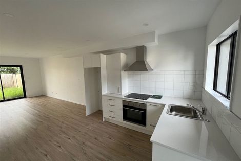 Photo of property in 1 Eileen Newey Place, Henderson, Auckland, 0612