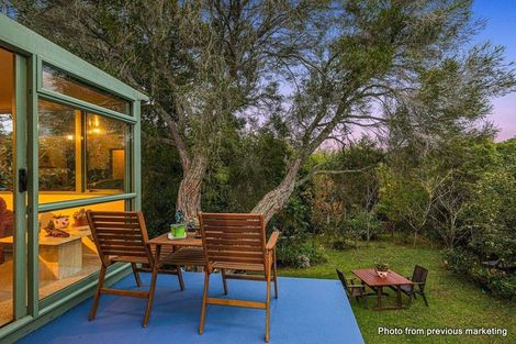 Photo of property in 424 Don Buck Road, Massey, Auckland, 0614