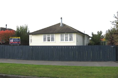 Photo of property in 18 Oakland Street, Northcote, Christchurch, 8052