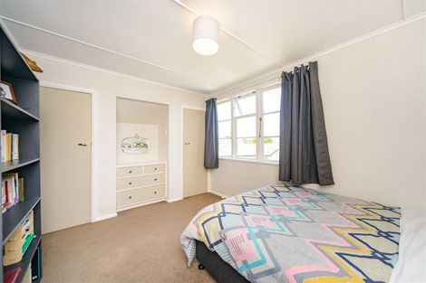 Photo of property in 90 College Street, Awapuni, Palmerston North, 4412