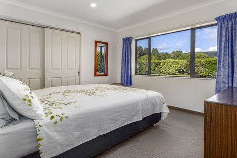 Photo of property in 38 Pohutukawa Drive, Levin, 5571
