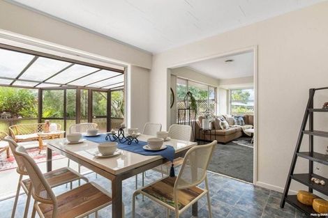 Photo of property in 122 Whangaparaoa Road, Red Beach, 0932
