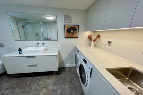 Photo of property in 10 Paisley Terrace, Karori, Wellington, 6012