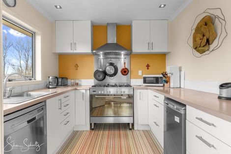 Photo of property in 16 Nikau Lane, Maungaturoto, 0520